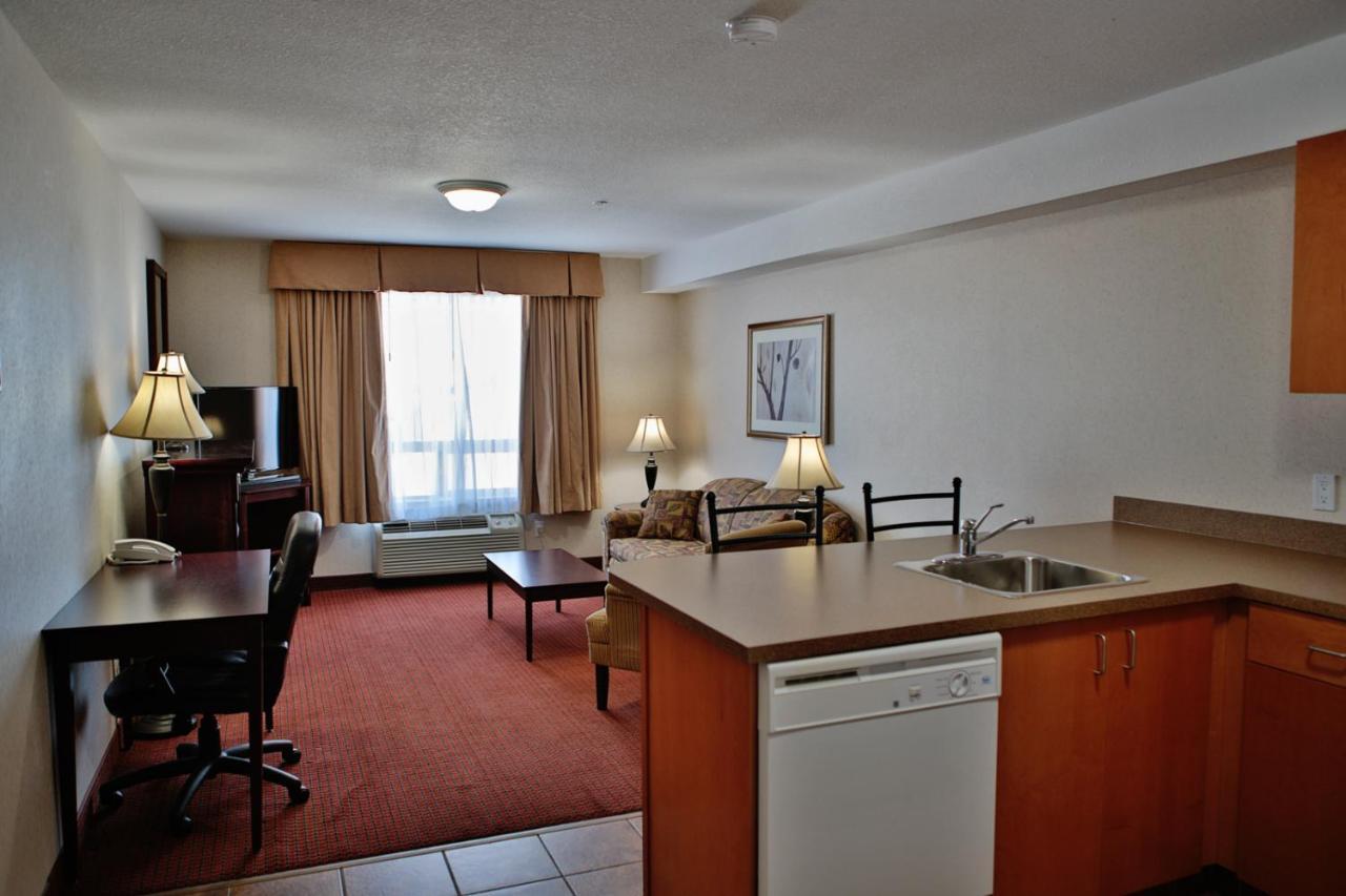 Peavine Inn & Suites High Prairie Eksteriør billede