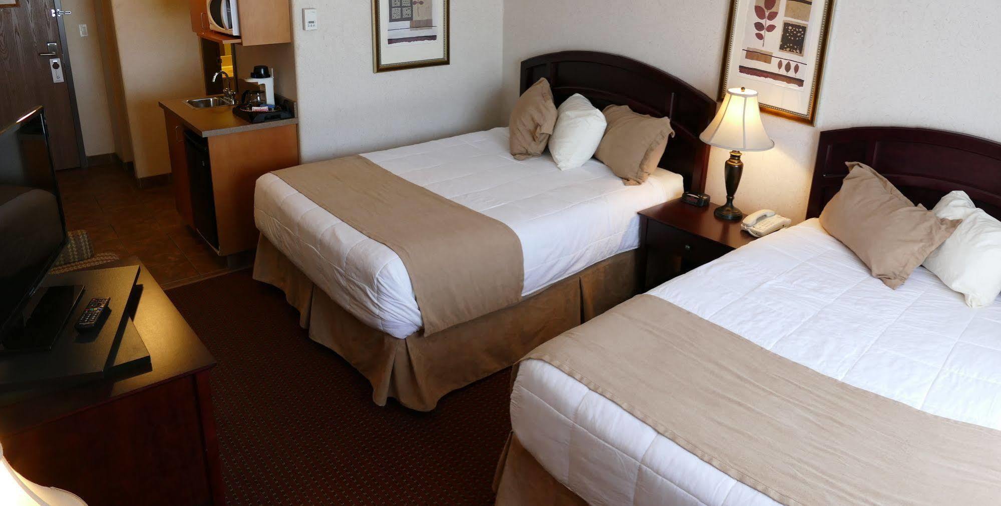 Peavine Inn & Suites High Prairie Eksteriør billede